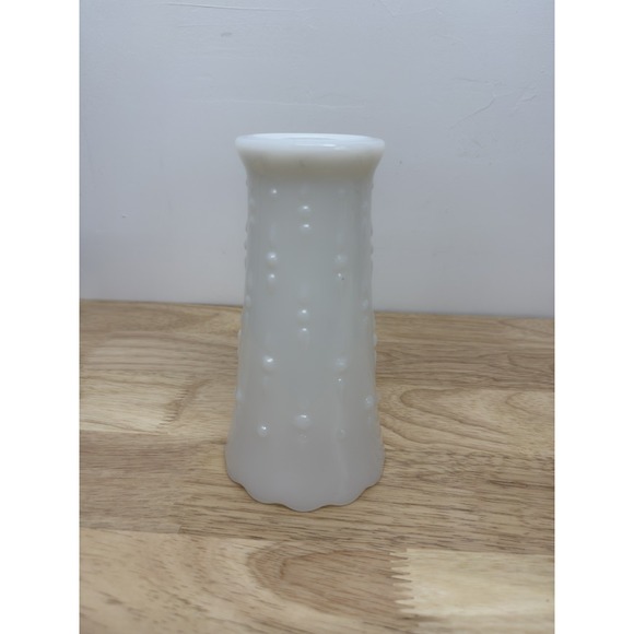 Vintage milk glass raised dot flower vase 7" thorn thistle design scallop rim#14 - Picture 5 of 7